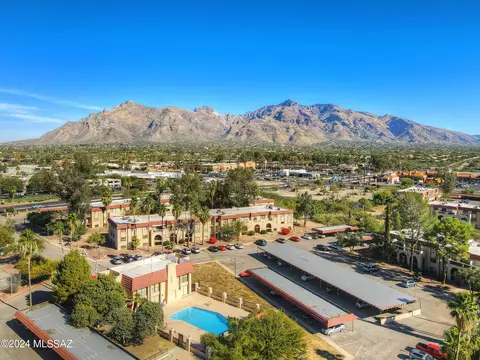 461 W Yucca Ct #312, Tucson, AZ 85704