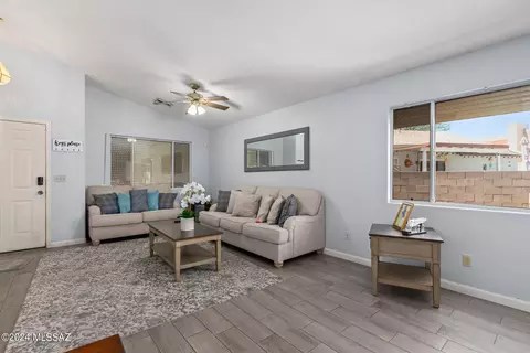 6395 E Wolfhead Dr, Tucson, AZ 85730 photo 5