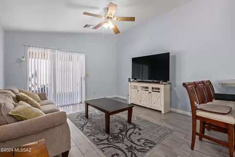 6395 E Wolfhead Dr, Tucson, AZ 85730 photo 10