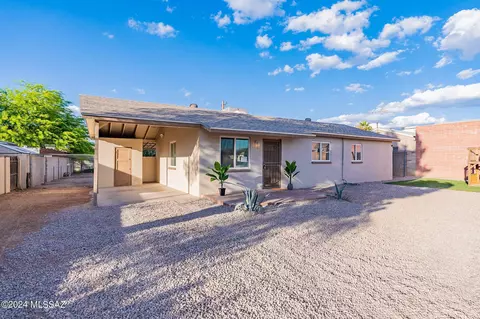 2649 E Keswick Cir, Tucson, AZ 85713