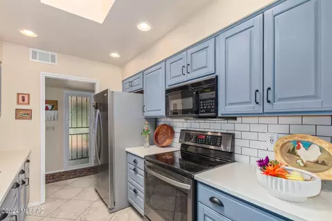 5848 E Grant Rd, Tucson, AZ 85712 photo 18