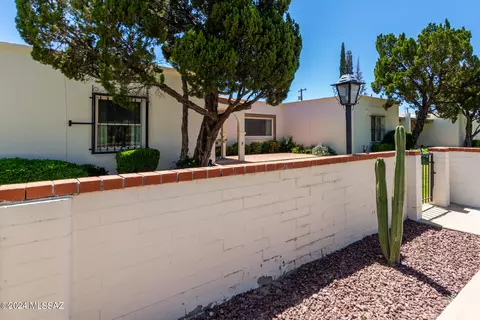 5848 E Grant Rd, Tucson, AZ 85712 photo 8