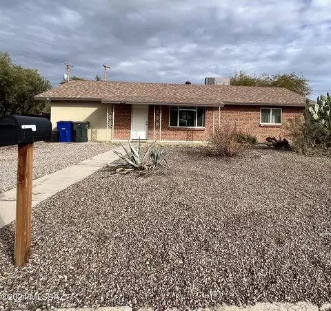 4437 E Water St, Tucson, AZ 85712