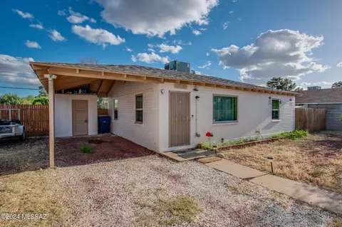 5518 E Juarez St, Tucson, AZ 85711