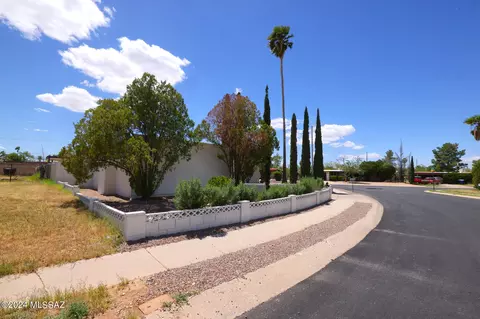 View/Area - 7402 E Perth Pl, Tucson, AZ 85730 photo 2 of 2