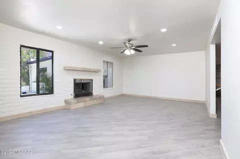 Living - 7402 E Perth Pl, Tucson, AZ 85730 photo 2 of 5