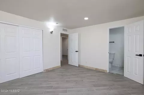 Exterior - 7402 E Perth Pl, Tucson, AZ 85730 photo 6 of 10