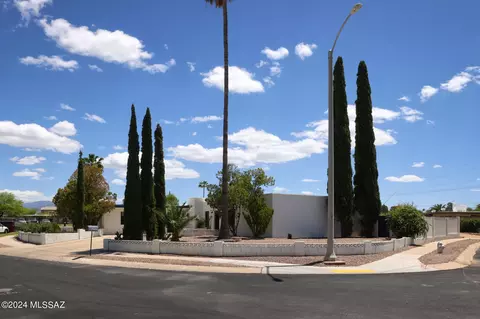 View/Area - 7402 E Perth Pl, Tucson, AZ 85730 photo 1 of 2