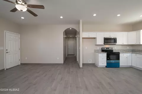 814 E 35th St, Tucson, AZ 85713 photo 5