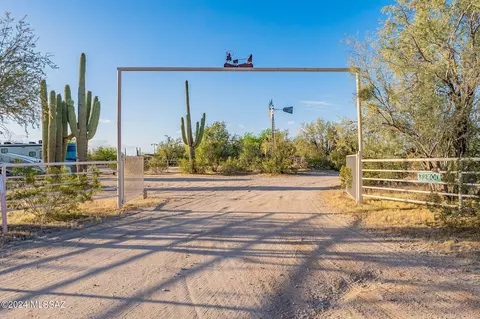 32400 E Grand Valley Dr, Marana, AZ 85658