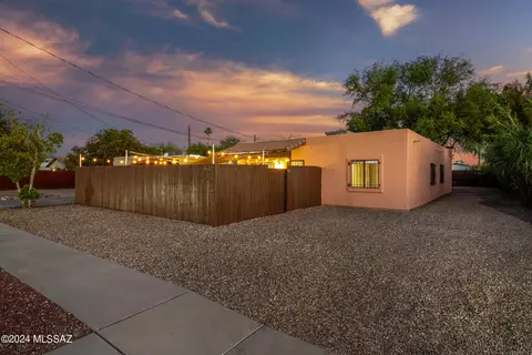 3632 E Monte Vista Dr, Tucson, AZ 85716