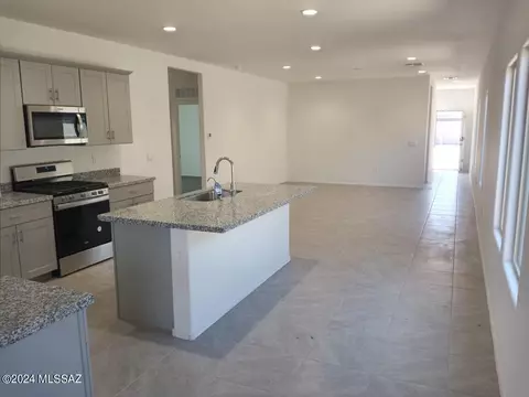 12106 E Ava Lynn Dr W, Vail, AZ 85641 photo 4
