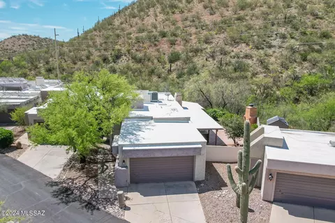 7260 E Crystal Mist Dr, Tucson, AZ 85750