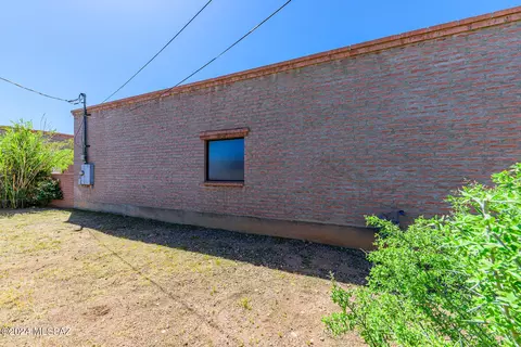 Exterior - 3555 Edison St, Tucson, AZ 85716 photo 13 of 14