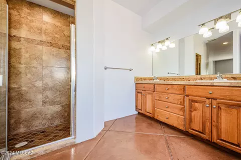 Bath - 3555 Edison St, Tucson, AZ 85716 photo 3 of 6
