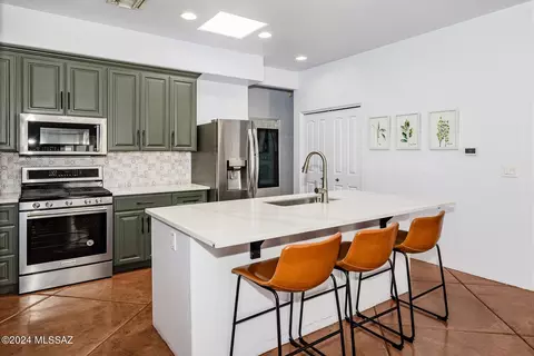 Kitchen - 3555 Edison St, Tucson, AZ 85716 photo 4 of 6