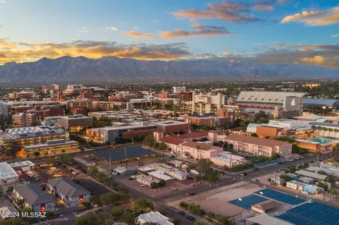 View/Area - 1135 E 8th St, Tucson, AZ 85719 photo 5 of 5