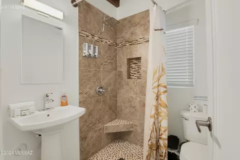 Bath - 8540 E 4th St, Tucson, AZ 85710 photo 3 of 4