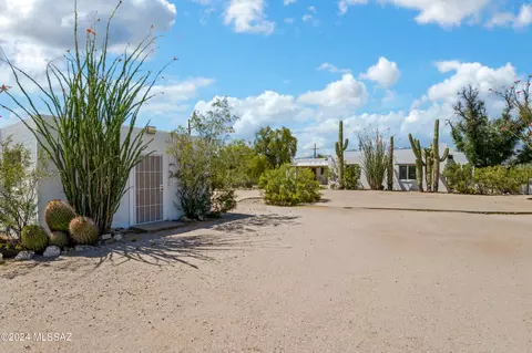 View/Area - 8540 E 4th St, Tucson, AZ 85710 photo 1 of 2
