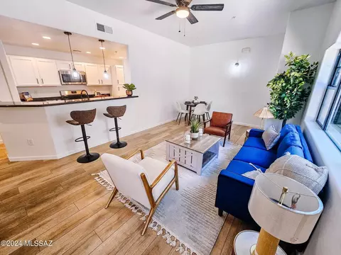 2026 E River Rd #100, Tucson, AZ 85718