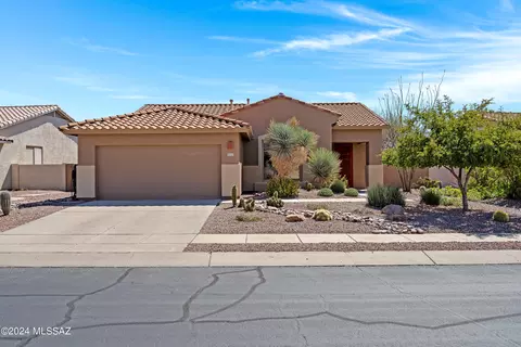 13678 N Carlynn Cliff Dr, Oro Valley, AZ 85755