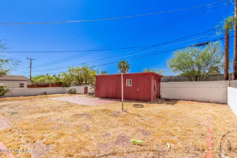 Exterior - 2220 E Grant Rd, Tucson, AZ 85719 photo 4 of 7