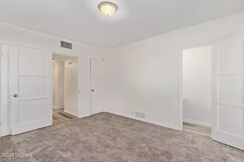 Bedroom - 2220 E Grant Rd, Tucson, AZ 85719 photo 2 of 8