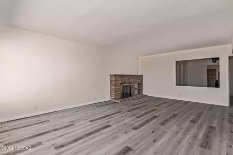 Living - 2220 E Grant Rd, Tucson, AZ 85719 photo 2 of 6