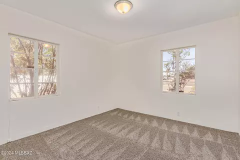 Bedroom - 2220 E Grant Rd, Tucson, AZ 85719 photo 5 of 8