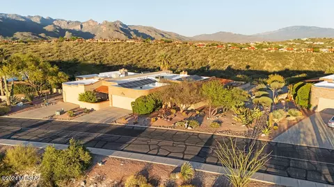 5280 N Grey Mountain Trl, Tucson, AZ 85750