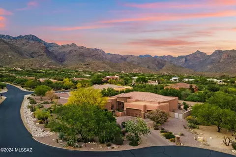 5910 N Indian Trl, Tucson, AZ 85750
