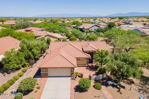 2391 E Mayview Dr, Green Valley, AZ 85614
