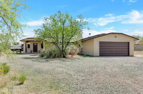 Exterior - 3090 E Wetstones Rd, Vail, AZ 85641 photo 5 of 6