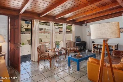 109 N Longfellow Ave, Tucson, AZ 85711