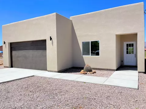 1800 Salvador Ct, Rio Rico, AZ 85648