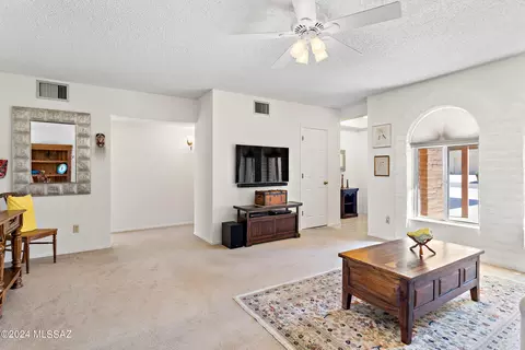 Living - 643 E Savannah St, Vail, AZ 85641 photo 3 of 4