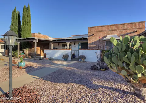 454 E Paseo Chuperosas, Green Valley, AZ 85614