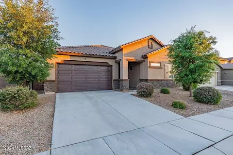 11045 W Riverton Dr, Marana, AZ 85653