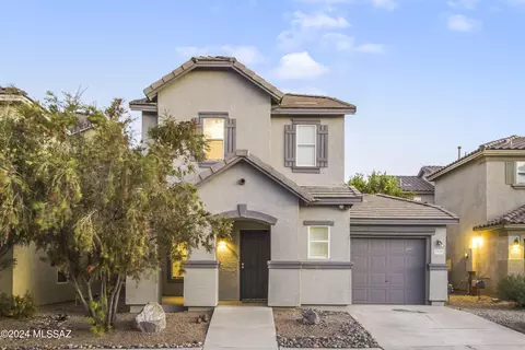 7610 E Mesquite Overlook Dr, Tucson, AZ 85710