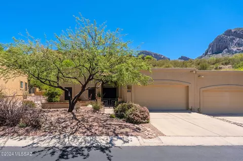 1227 E Camino Diestro, Oro Valley, AZ 85704