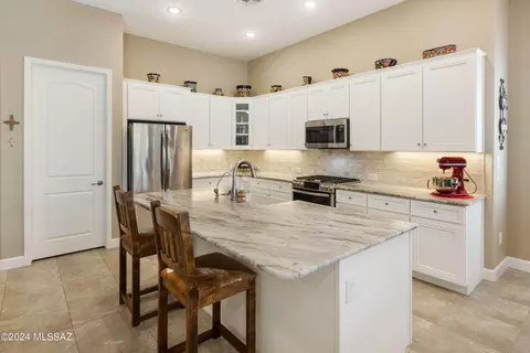 59875 E Juniper Rd, Oracle, AZ 85623 photo 7