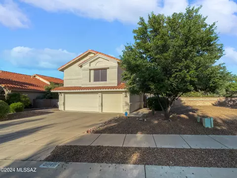 2040 N Hayden Dr, Tucson, AZ 85715