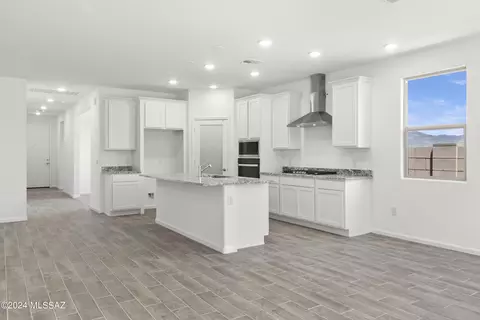 Kitchen - 12752 E Lightning Ranch Ln, Vail, AZ 85641 photo 1 of 2