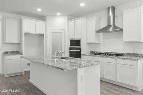 Kitchen - 12752 E Lightning Ranch Ln, Vail, AZ 85641 photo 2 of 2