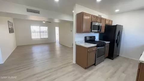 2117 E Pinal Vis, Tucson, AZ 85713 photo 2