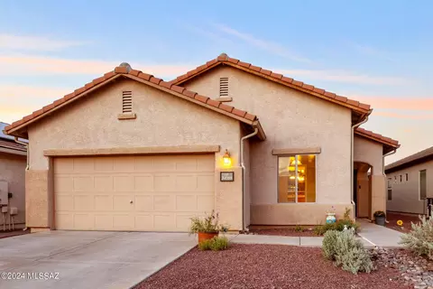 34389 S Spirit Ln, Red Rock, AZ 85145