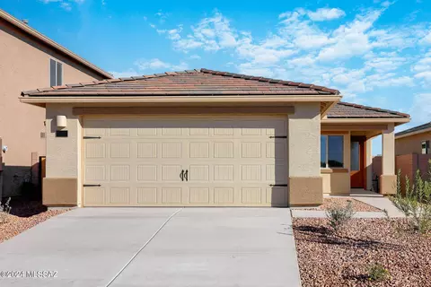 7621 S Meadowsweet Ct, Tucson, AZ 85757