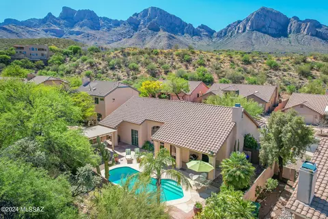 1571 E Sonoran Desert Dr, Tucson, AZ 85737