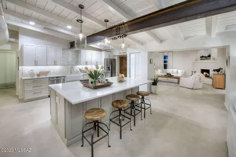 6930 E Taos Pl, Tucson, AZ 85715