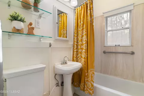 1819 E Hampton St, Tucson, AZ 85719 photo 19